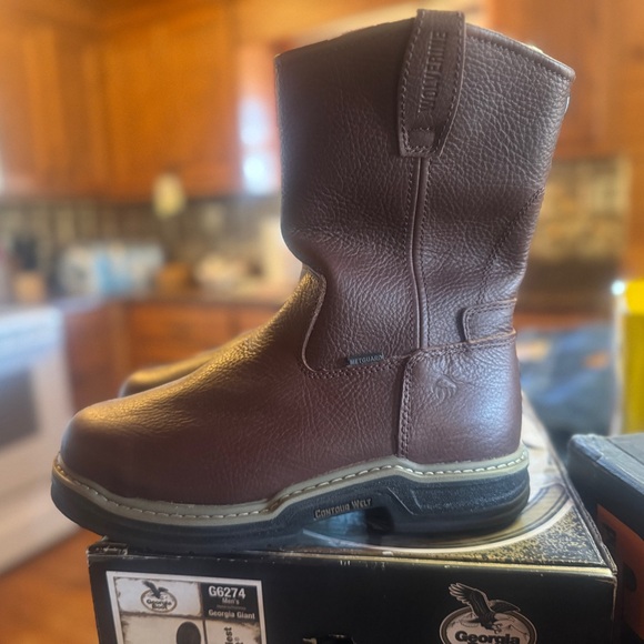 New Wolverine Metguard Brown slip on workboots, NO BOX - Picture 1 of 6
